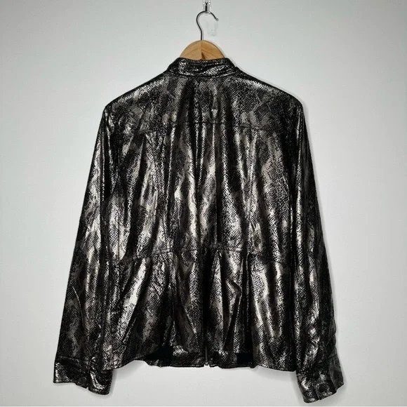 Chico’s NWT Metallic Python Print Samaira Zip Up Jacket Size 2 Large - Picture 7 of 8